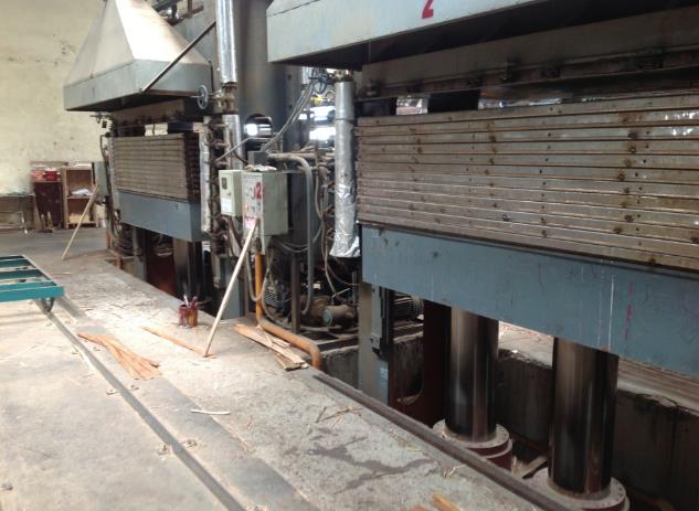 What are the after-sales service guarantees after purchasing a plywood machine