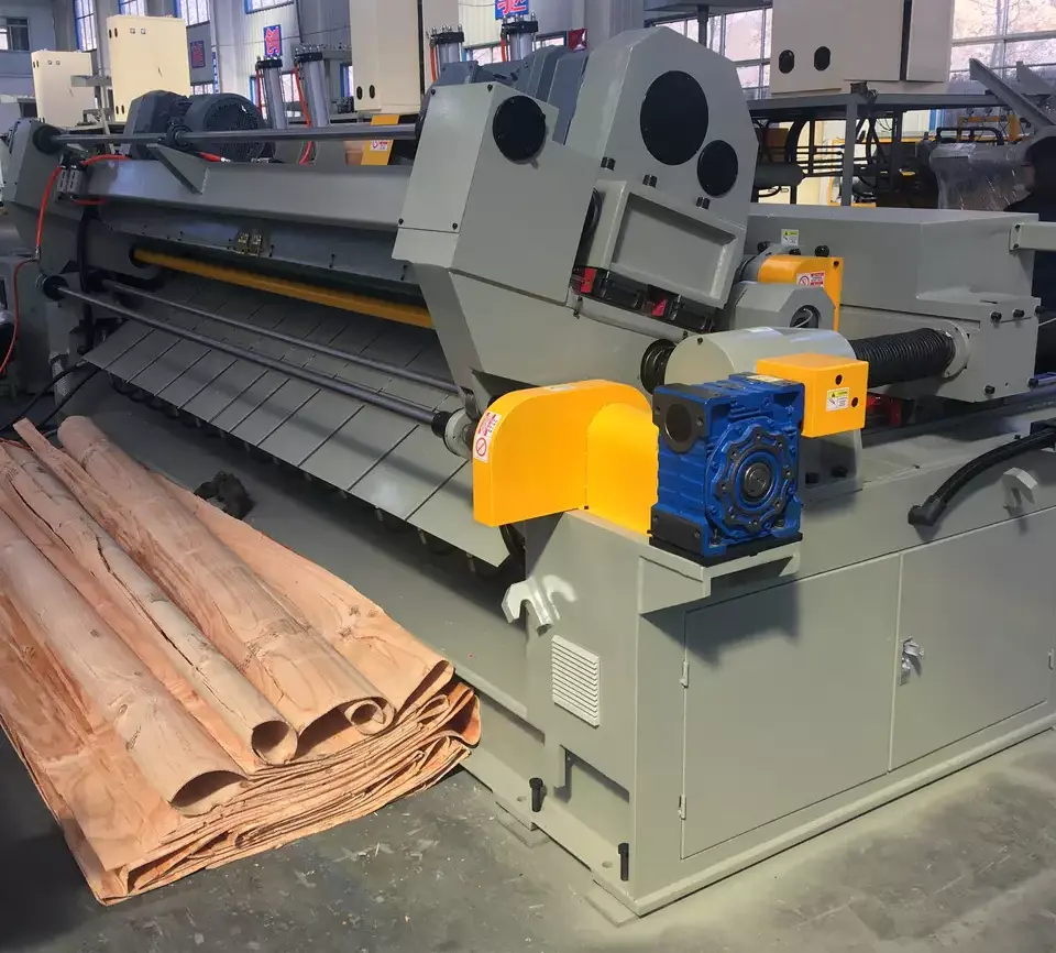 veneer peeling machine