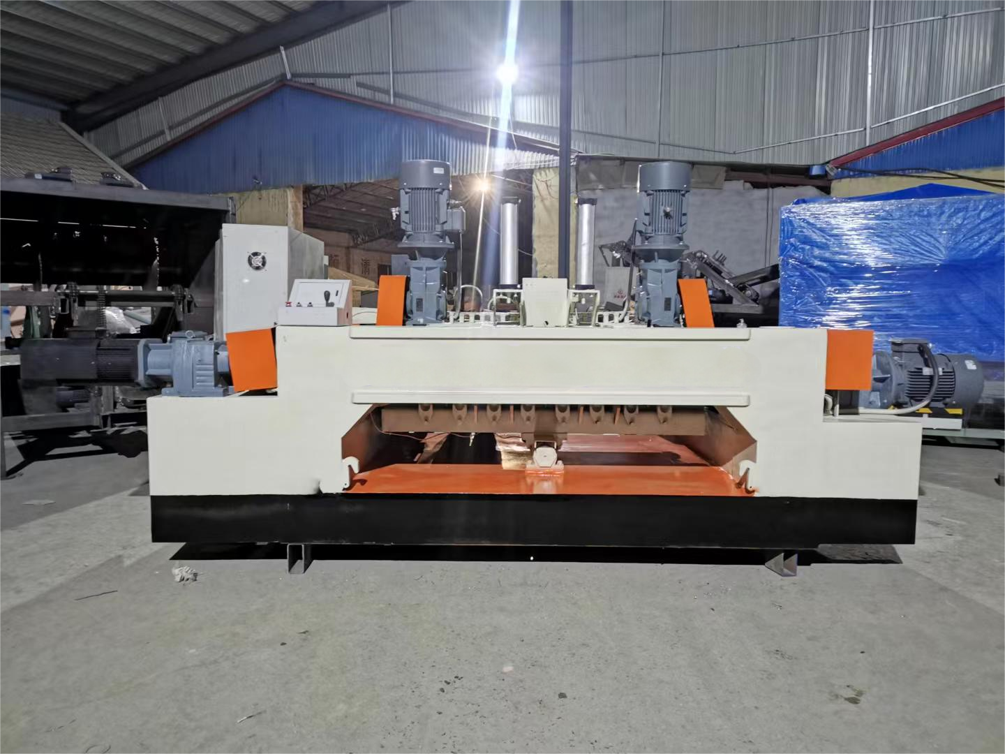 Heavy Duty CNC Rotary Veneer Peeling Lathe
