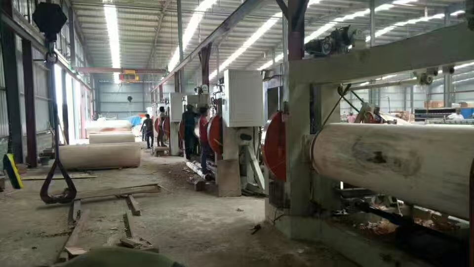 spindle-veneer-peeling-machine