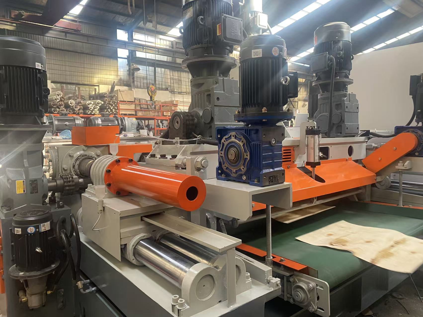 veneer peeling machine